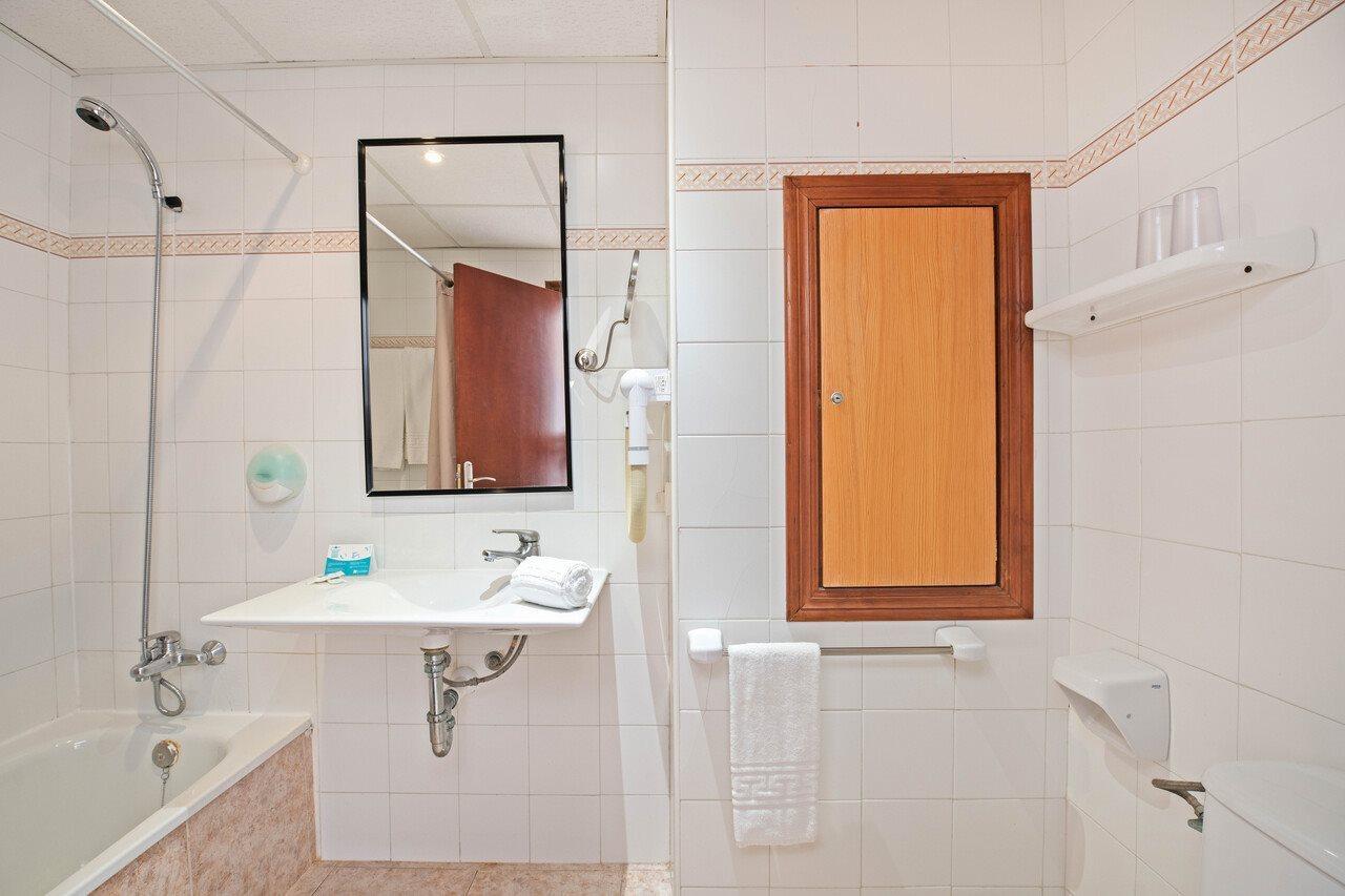 Bluesea Piscis - Adults Only Hotel Port de Alcudia  Bagian luar foto