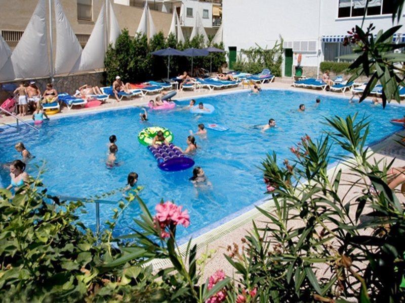 Bluesea Piscis - Adults Only Hotel Port de Alcudia  Bagian luar foto